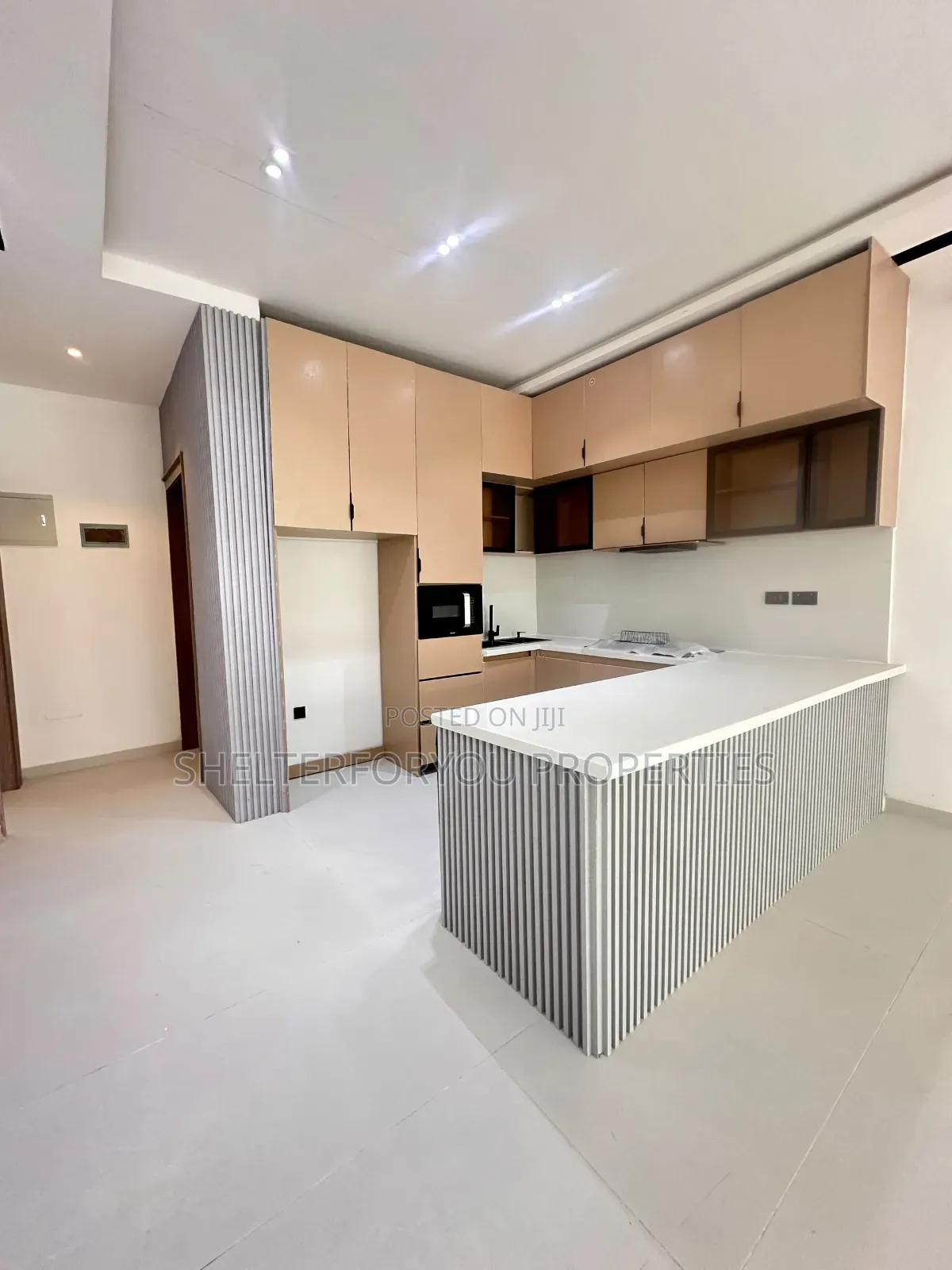 2bdrm House in Lekki Phase 1 for rent
