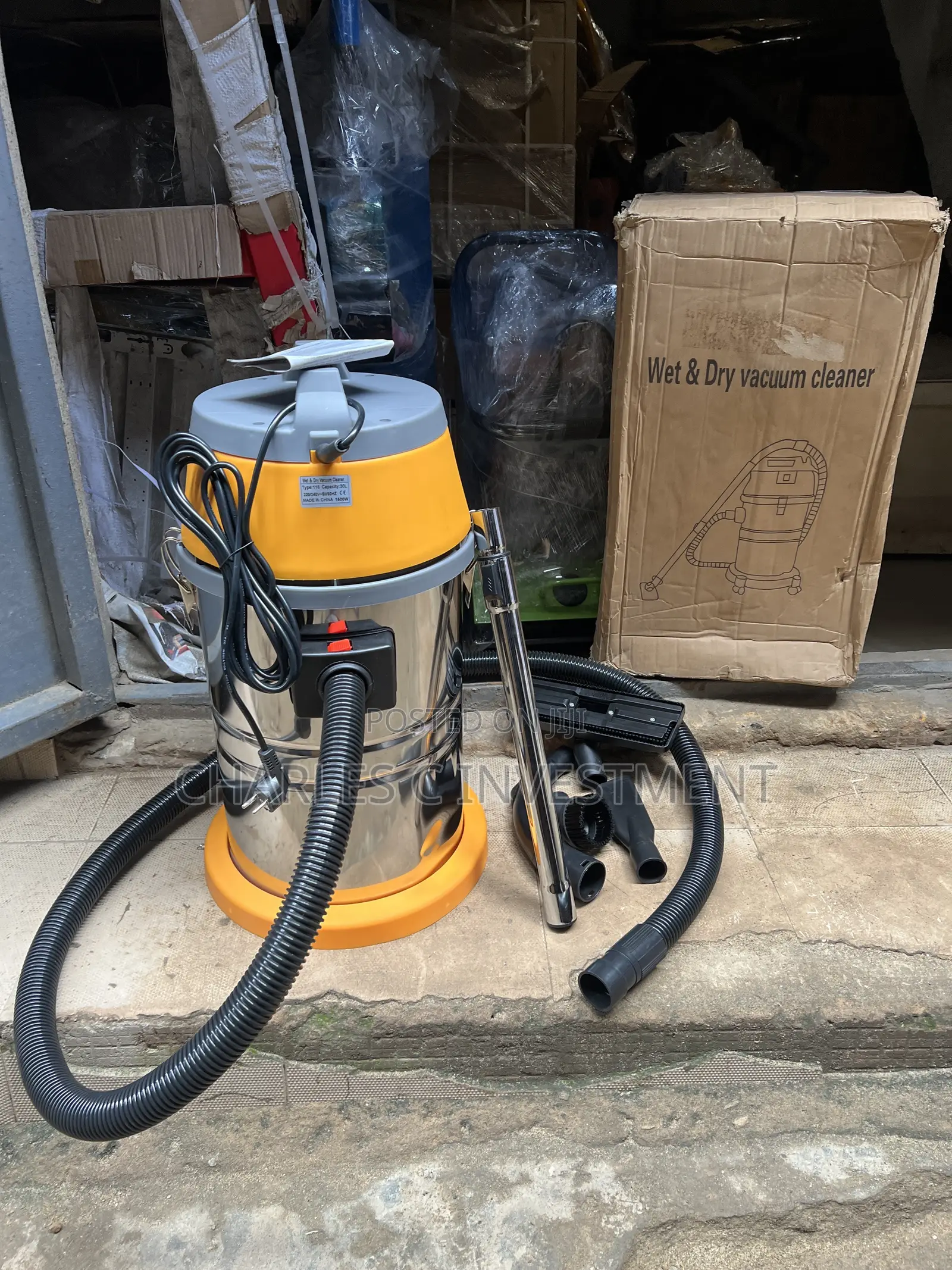 30L Wet and Dry Vacuum Cleaner
