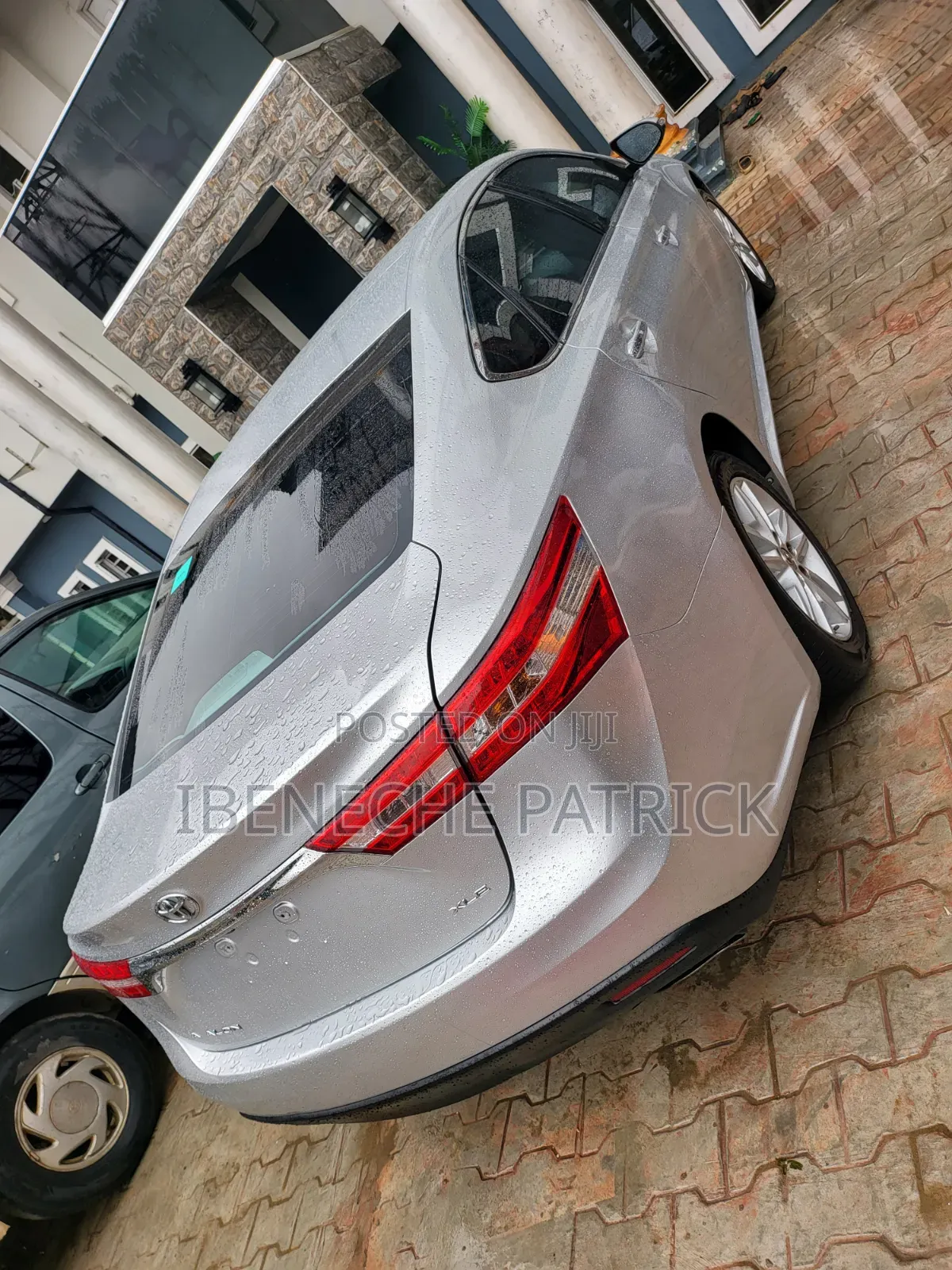 Toyota Avalon XLE 4dr Sedan (3.5L 6cyl 6A) 2015 Silver