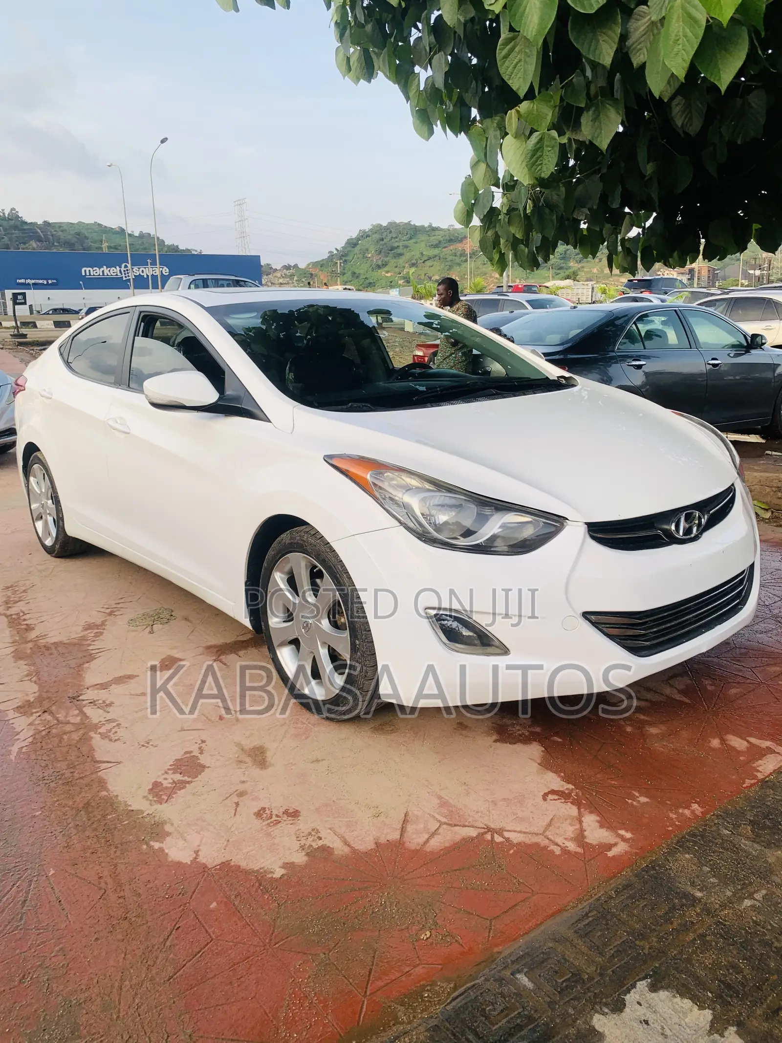 Hyundai Elantra 2013 White