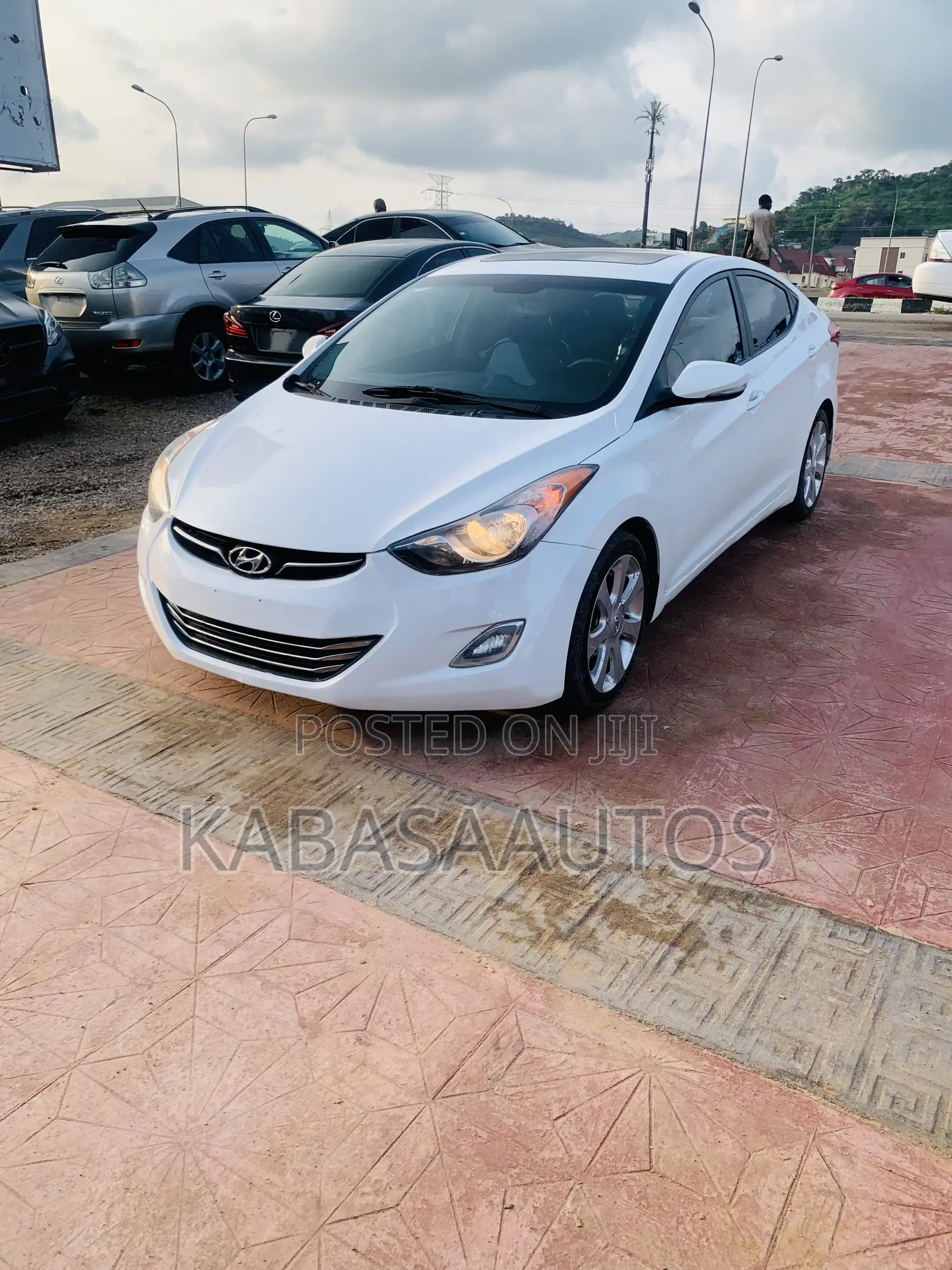 Hyundai Elantra 2013 White