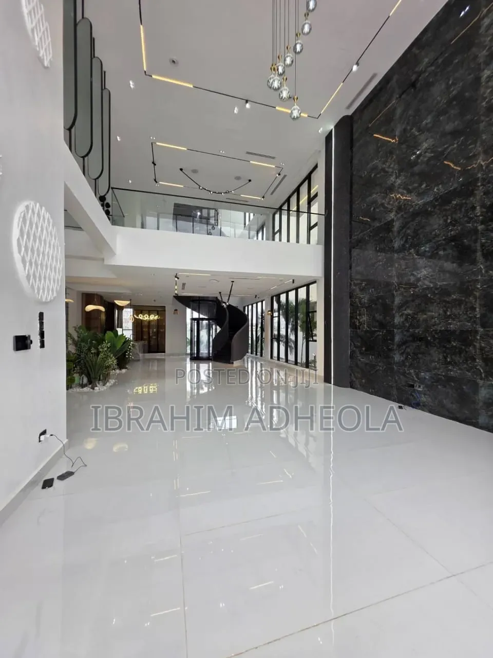 5bdrm Duplex in Osapa London for sale