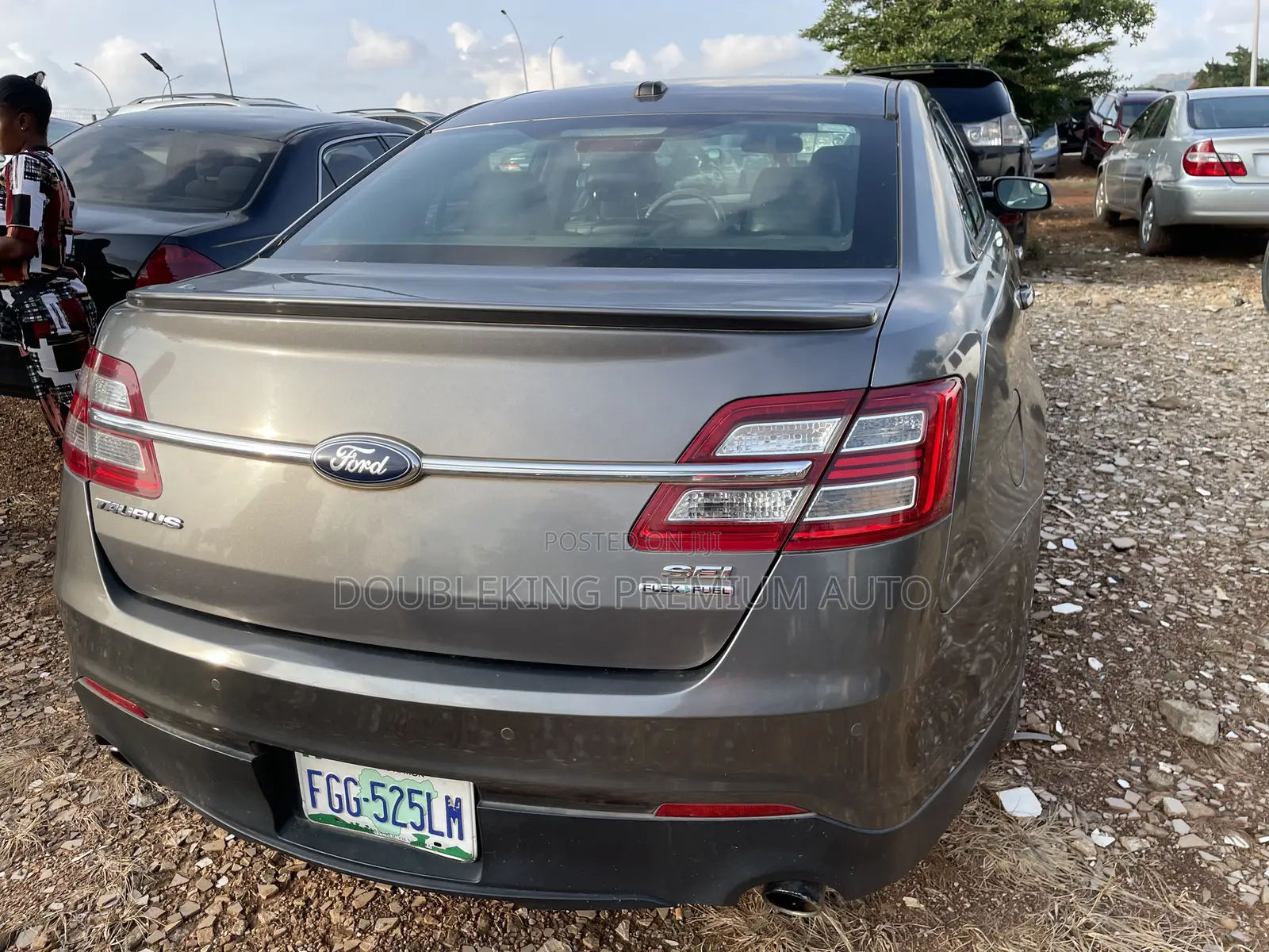 Ford Taurus 2013 Gray
