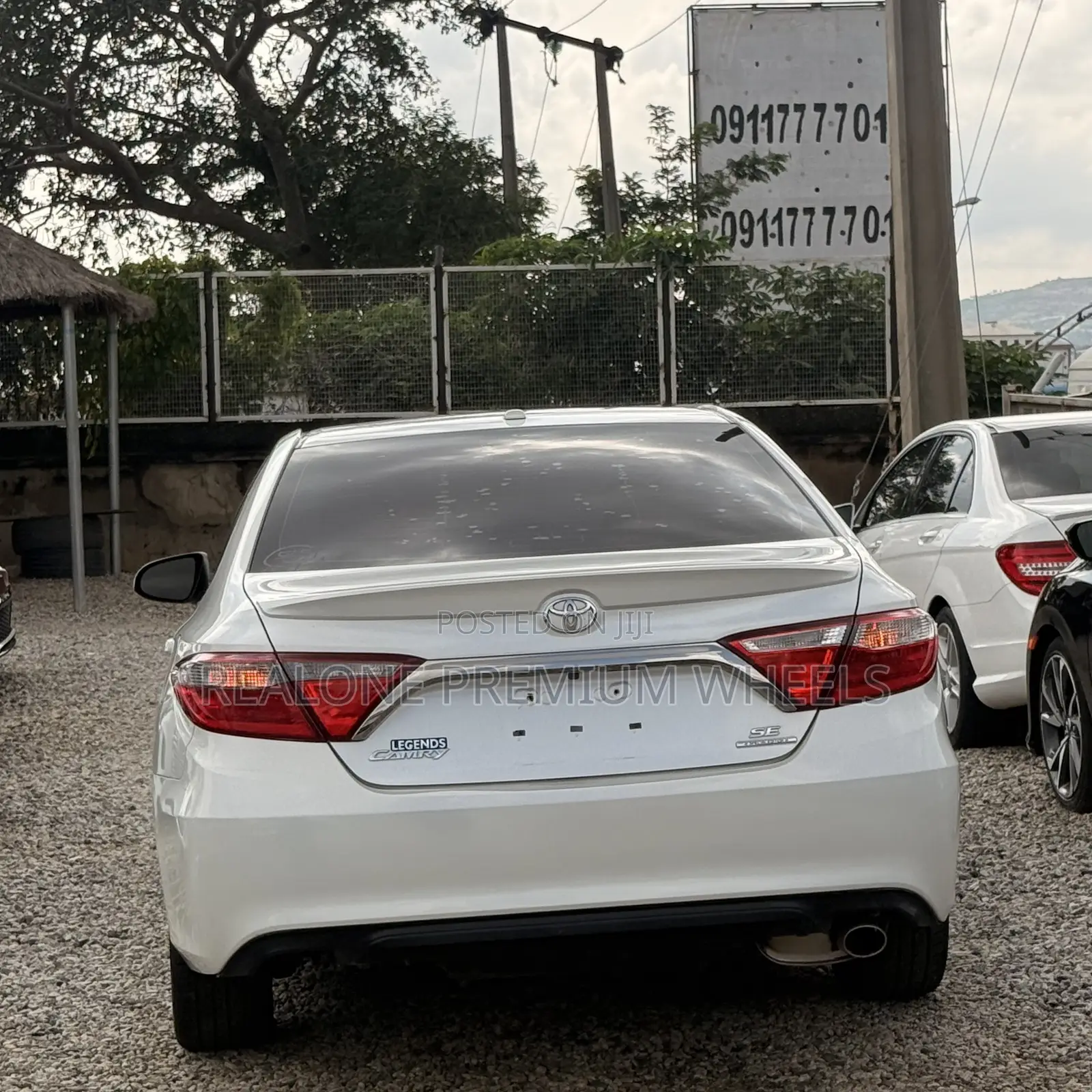 Toyota Camry 2016 White