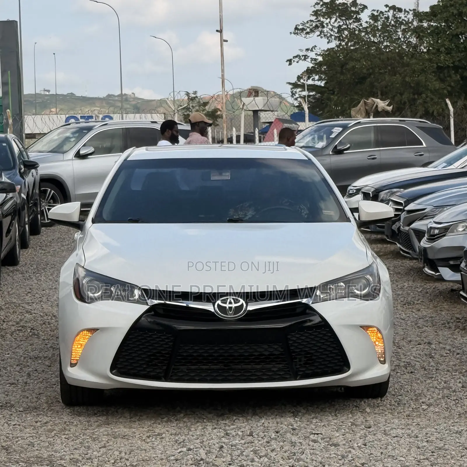 Toyota Camry 2016 White