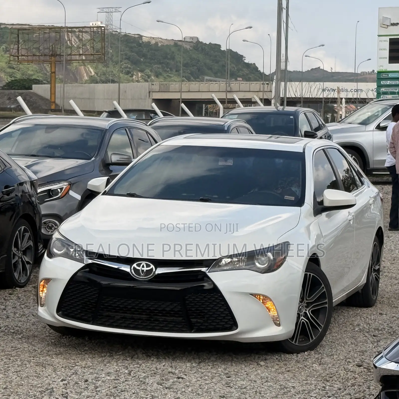 Toyota Camry 2016 White