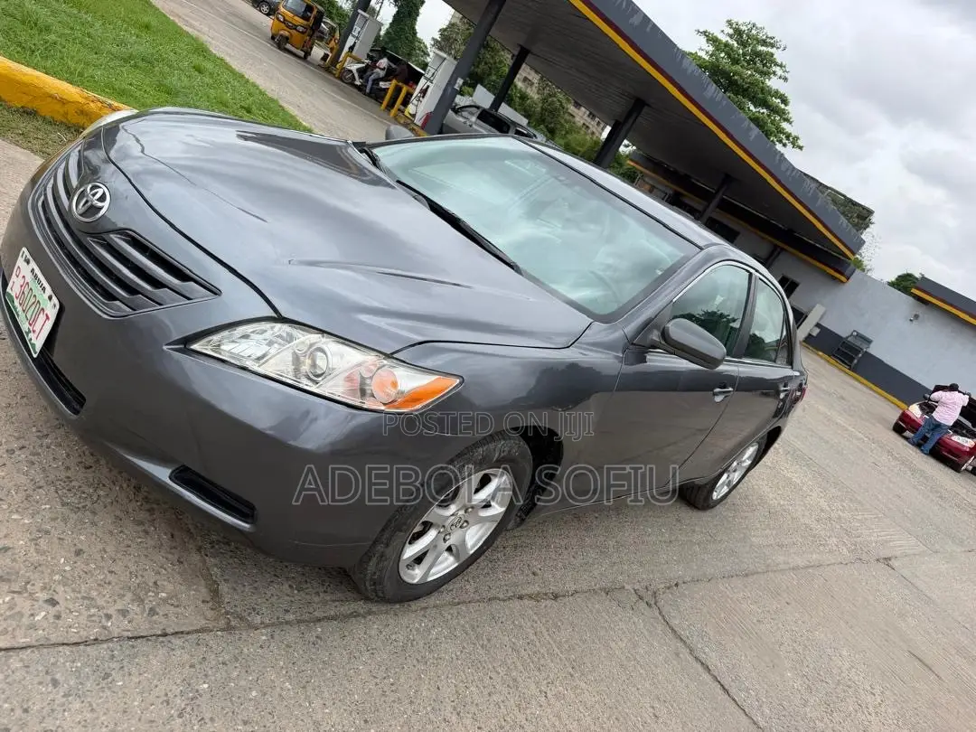 Toyota Camry 2.4 LE 2008 Gray