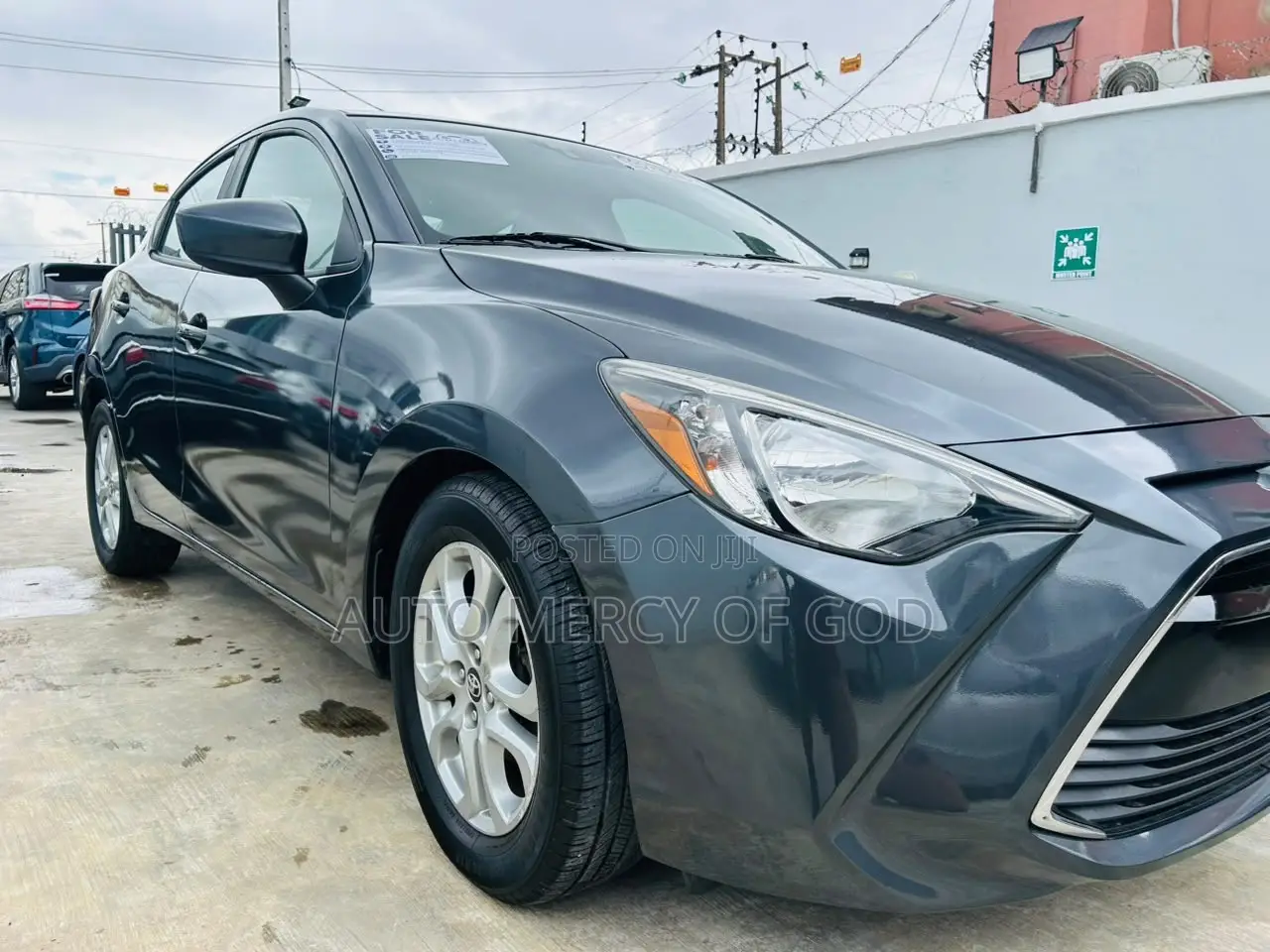 Toyota Yaris iA 1.5 FWD 2017 Gray