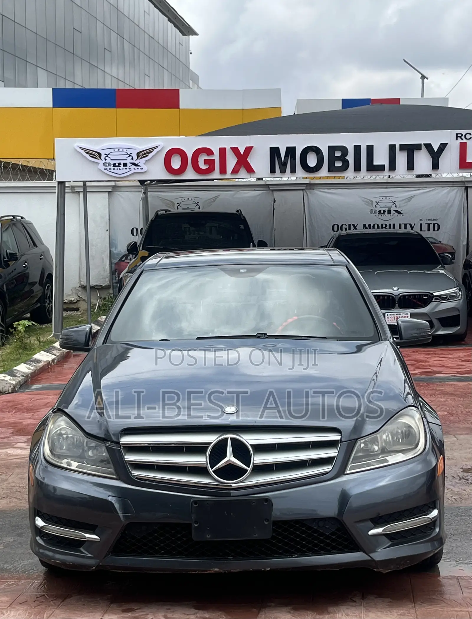 Mercedes-Benz C300 2010 Gray