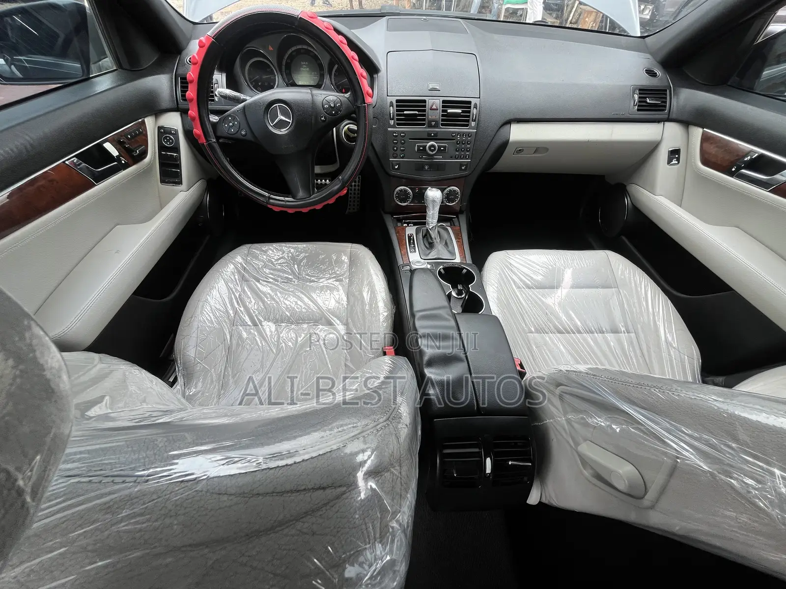 Mercedes-Benz C300 2010 Gray