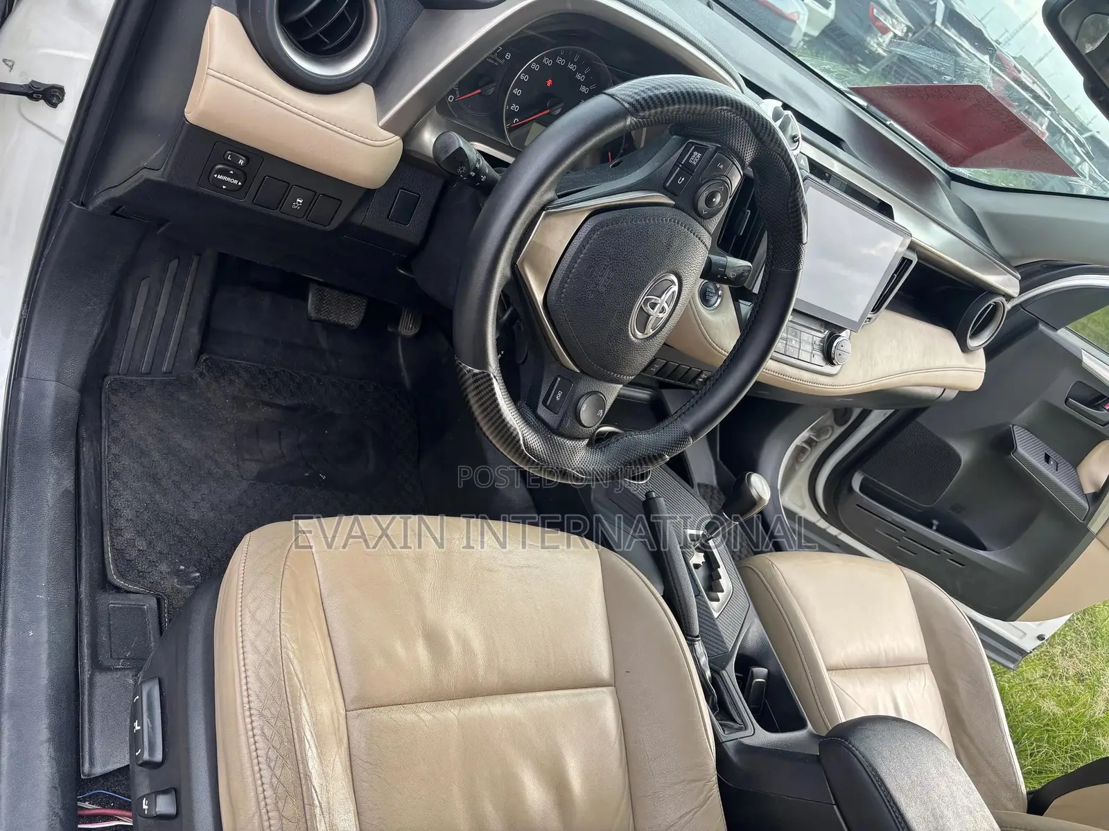 Toyota RAV4 2014 White