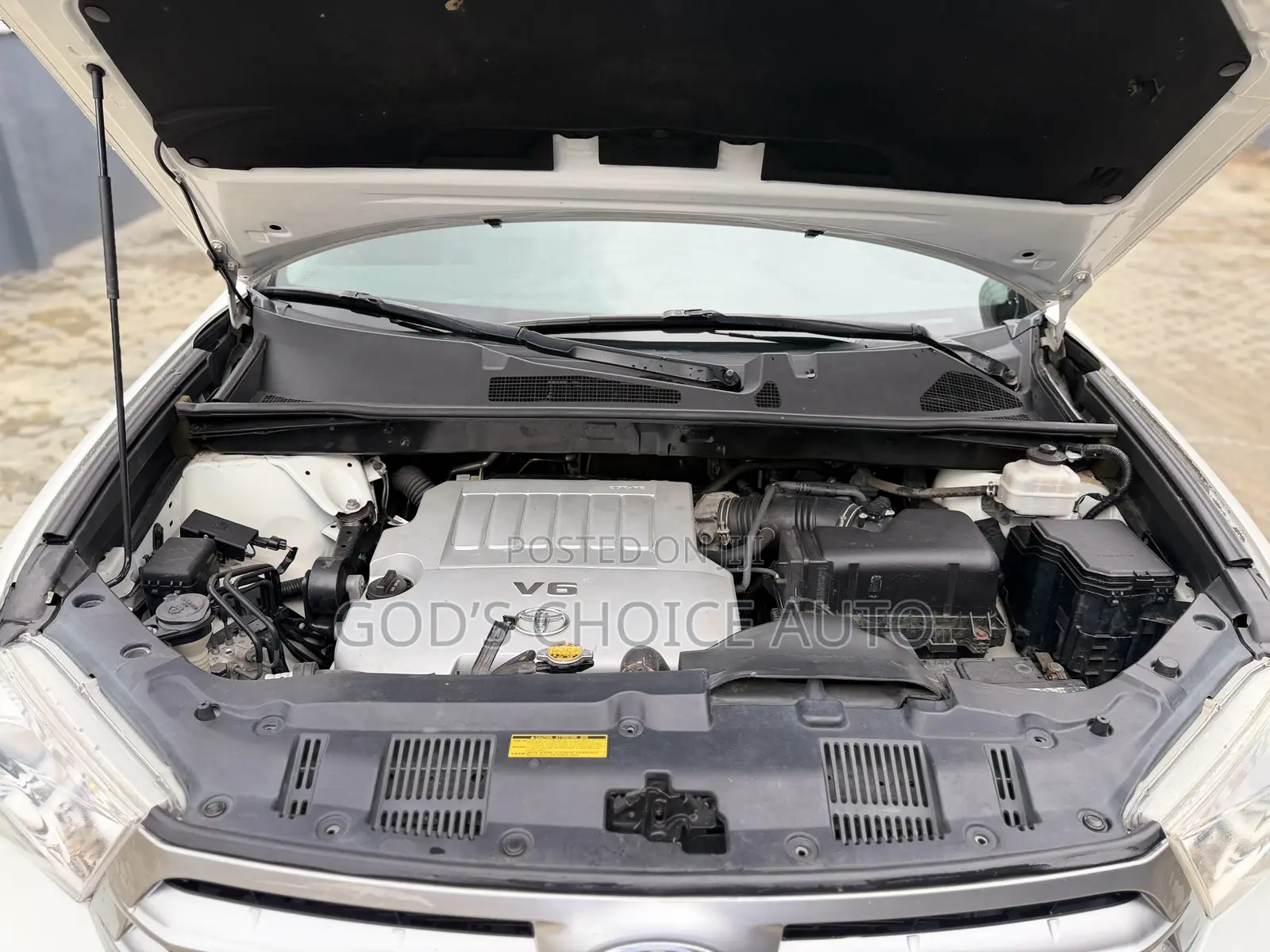Toyota Highlander Limited 3.5L 2WD 2013 White