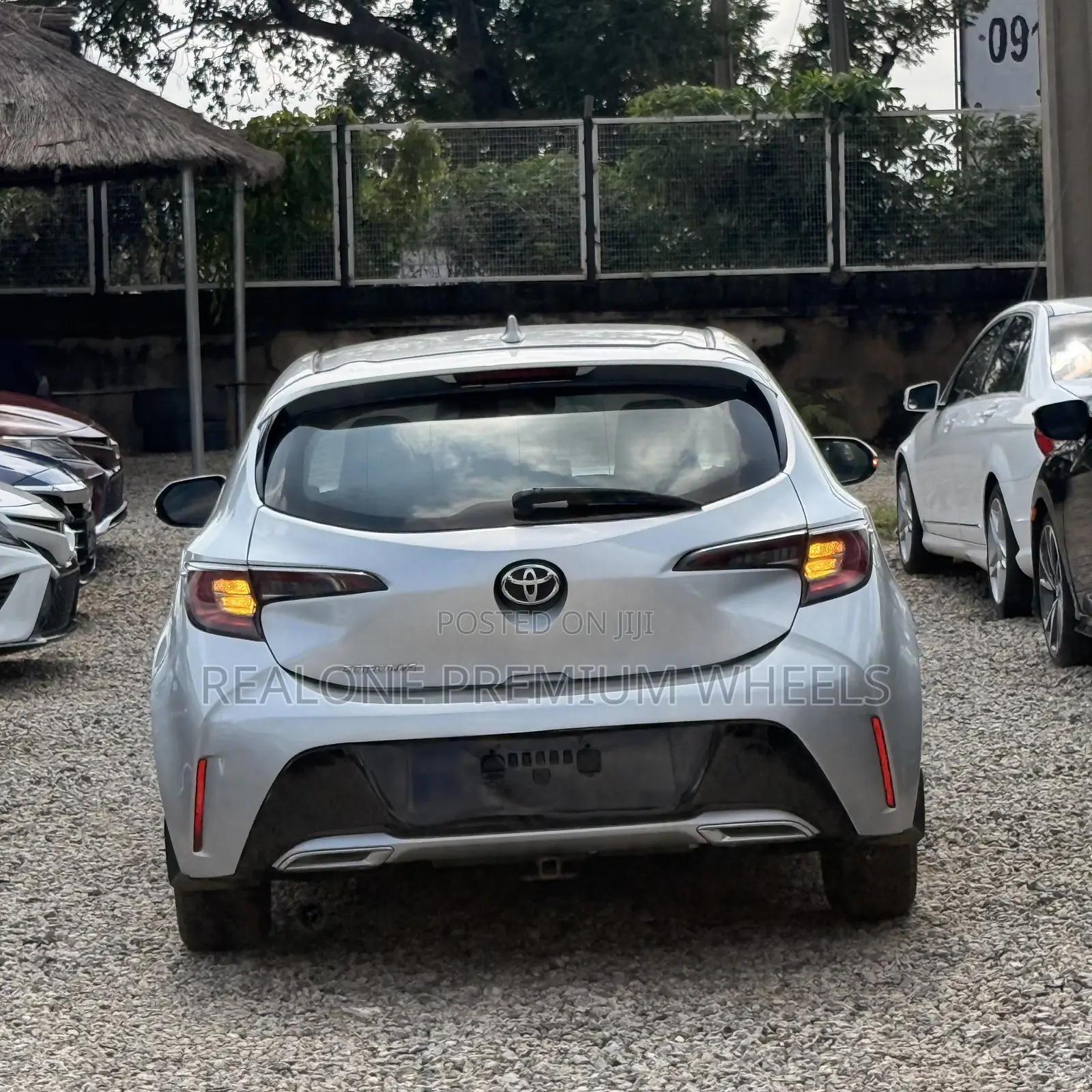Toyota Corolla SE 2021 Silver