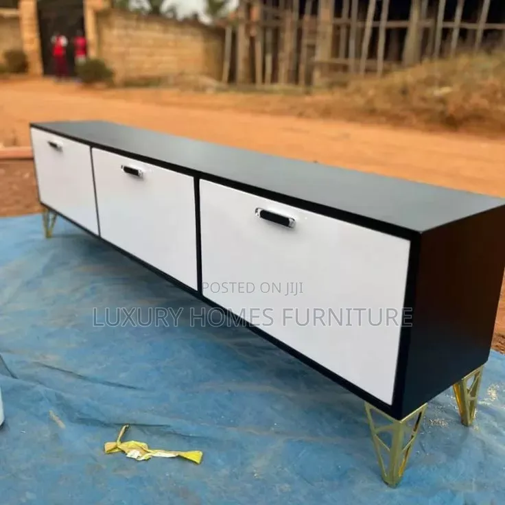 Luxury 6 Feets TV Stand