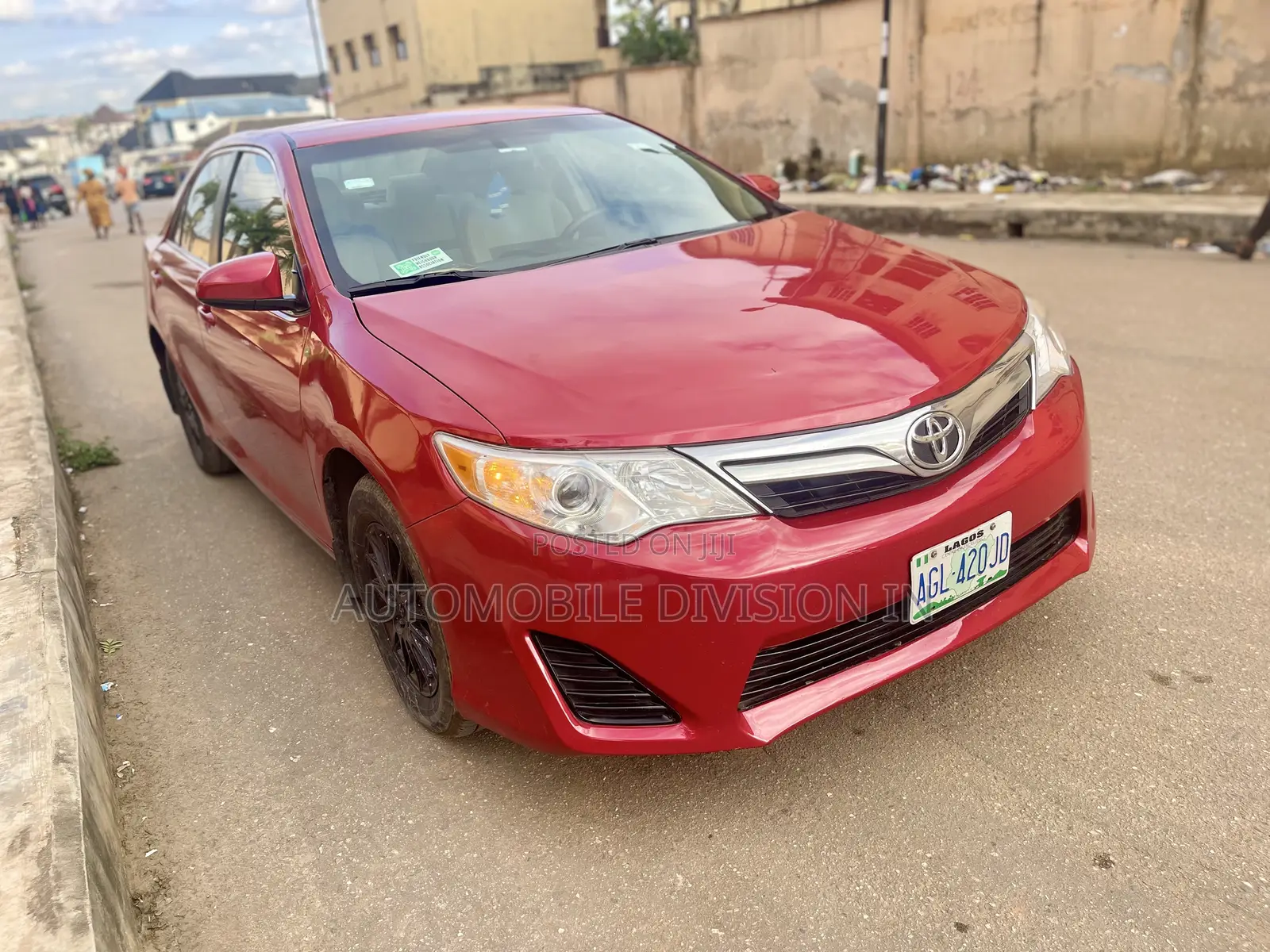 Toyota Camry LE 4dr Sedan (2.5L 4cyl 6A) 2014 Red