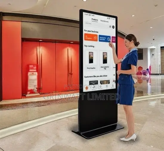 Hiview Digital Signage 65”