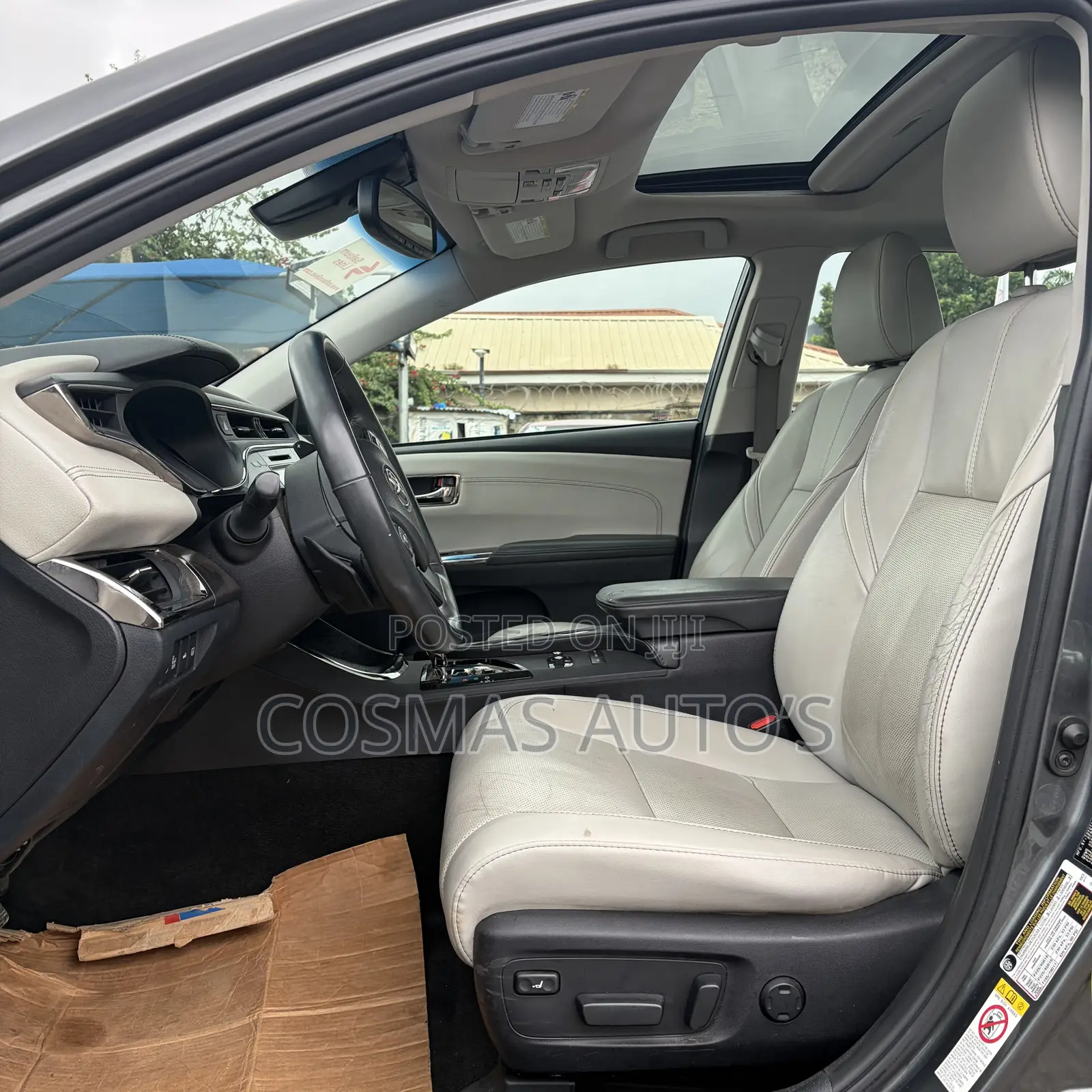 Toyota Avalon Limited Sedan FWD (3.5L 6cyl 6A) 2017 Black