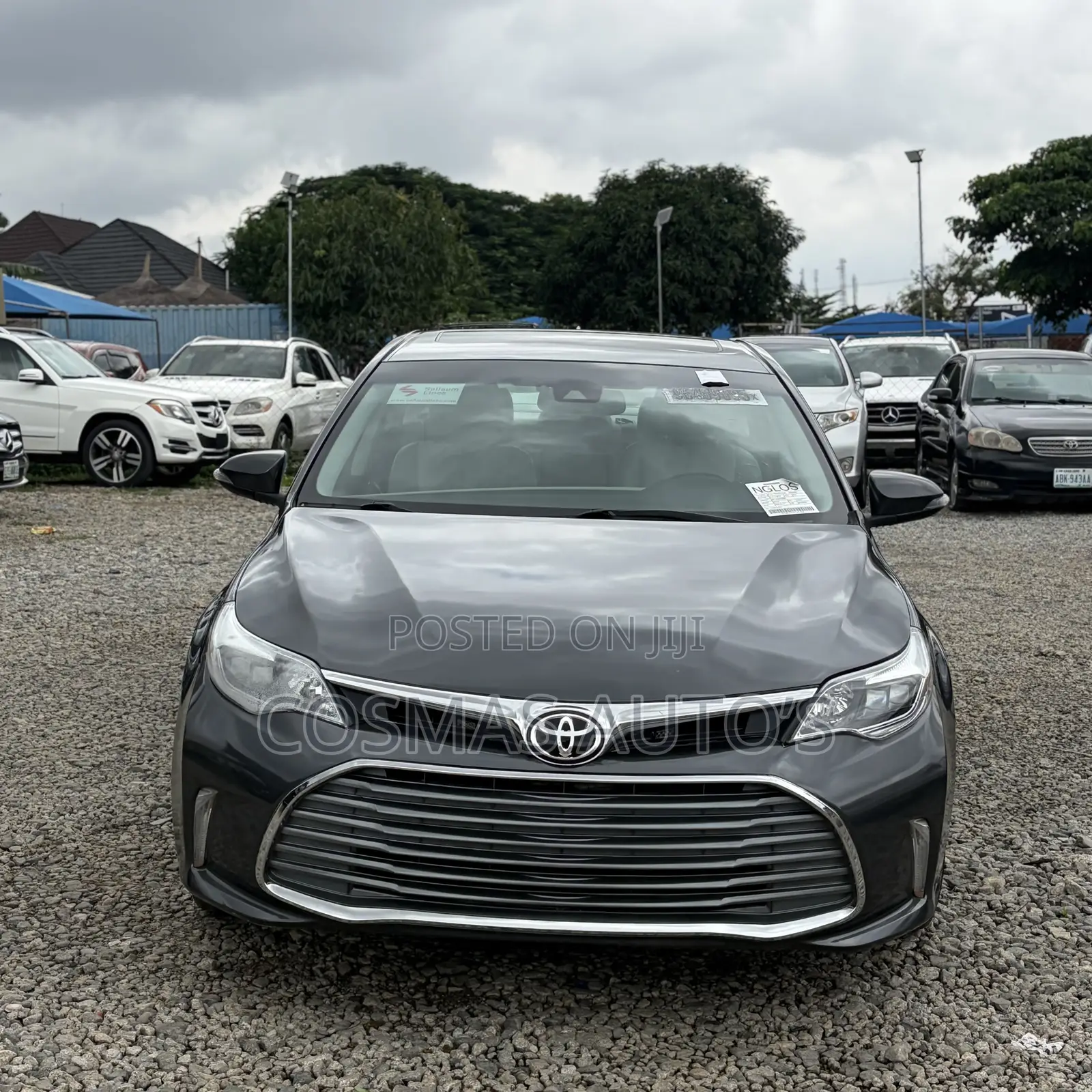 Toyota Avalon Limited Sedan FWD (3.5L 6cyl 6A) 2017 Black