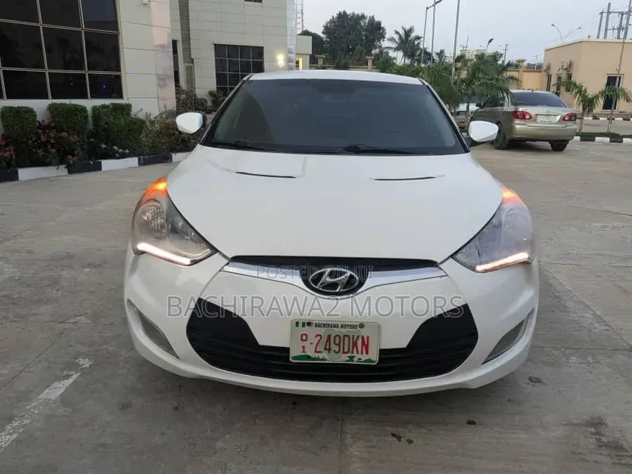 Hyundai Veloster Automatic 2012 White