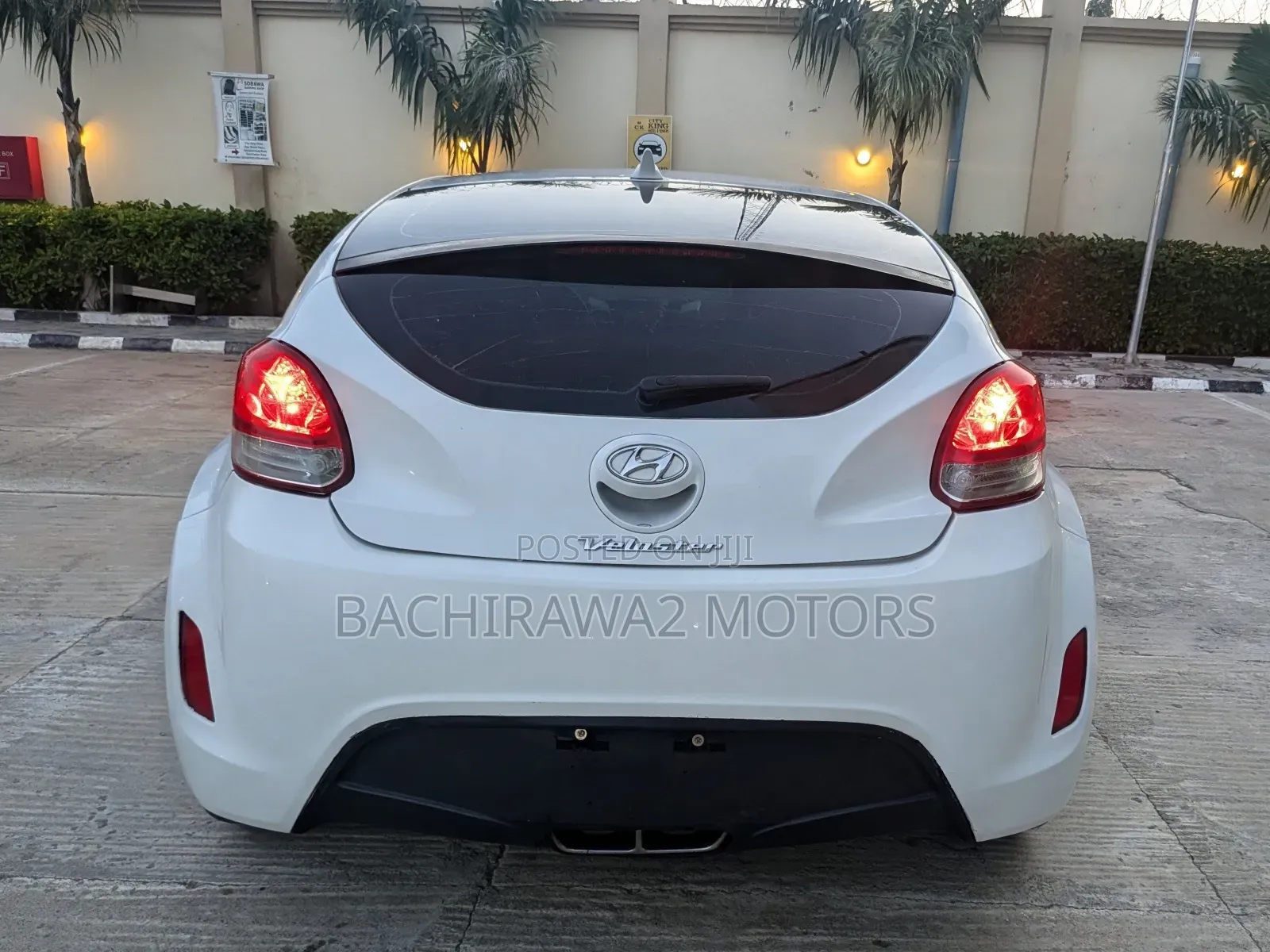Hyundai Veloster Automatic 2012 White