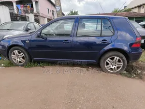 Volkswagen Golf 1.6 FSI Trendline 2006 Blue