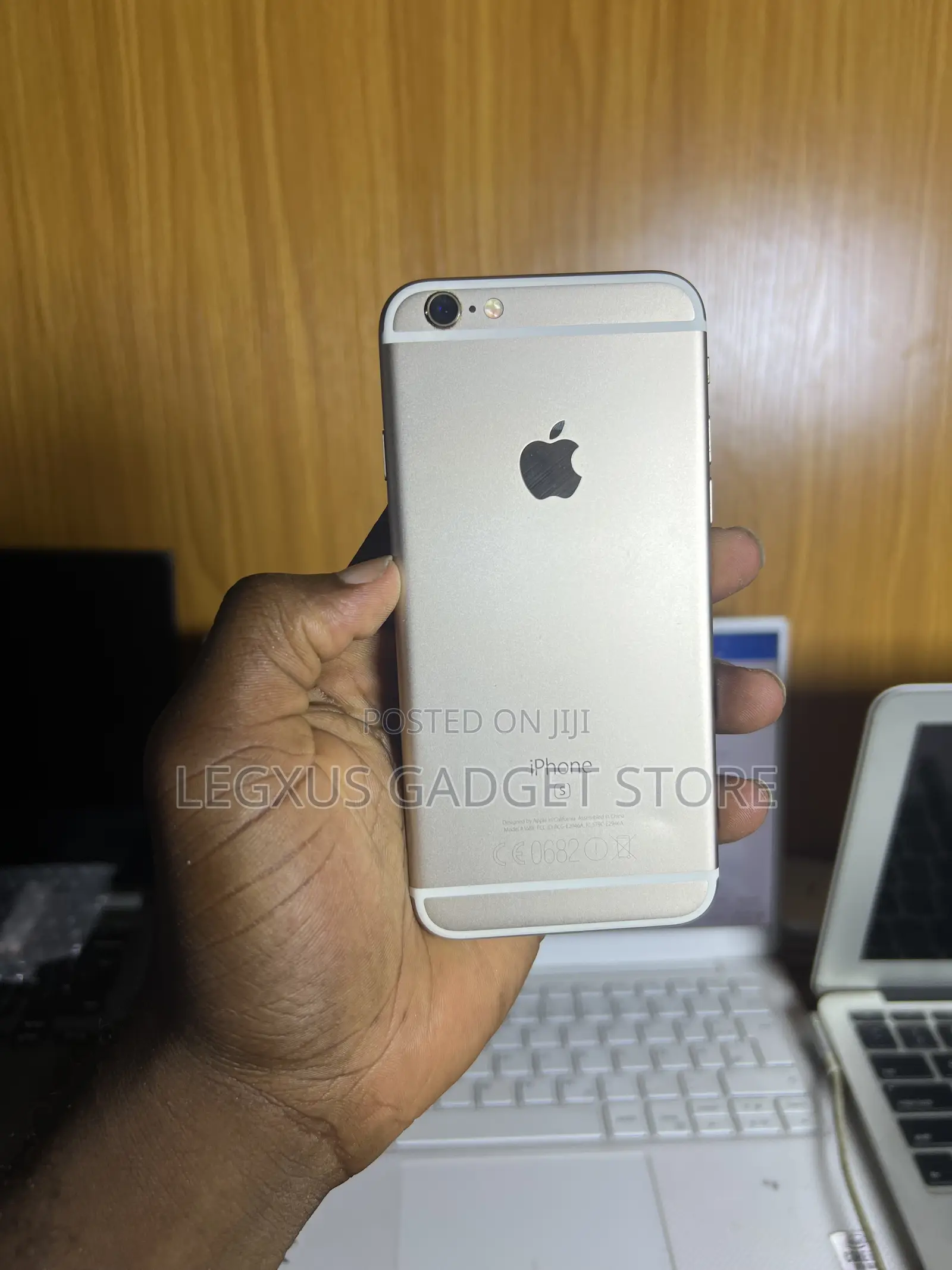Apple iPhone 6s 128 GB Gold