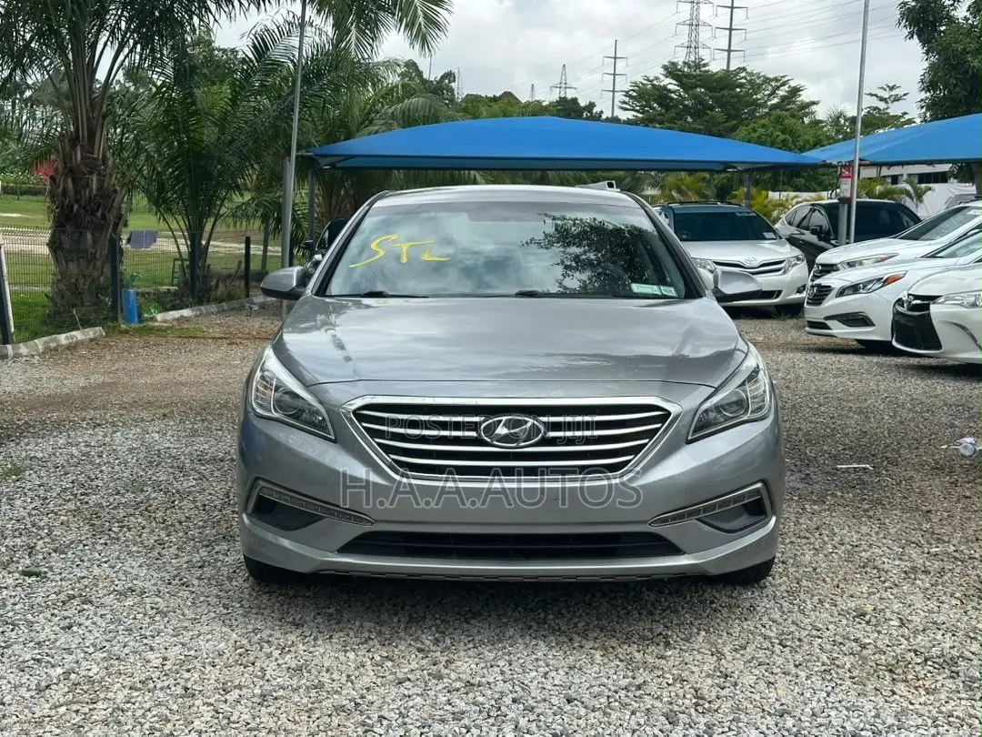 Hyundai Sonata SE 4dr Sedan (2.4L 4cyl 6A) 2015 Silver