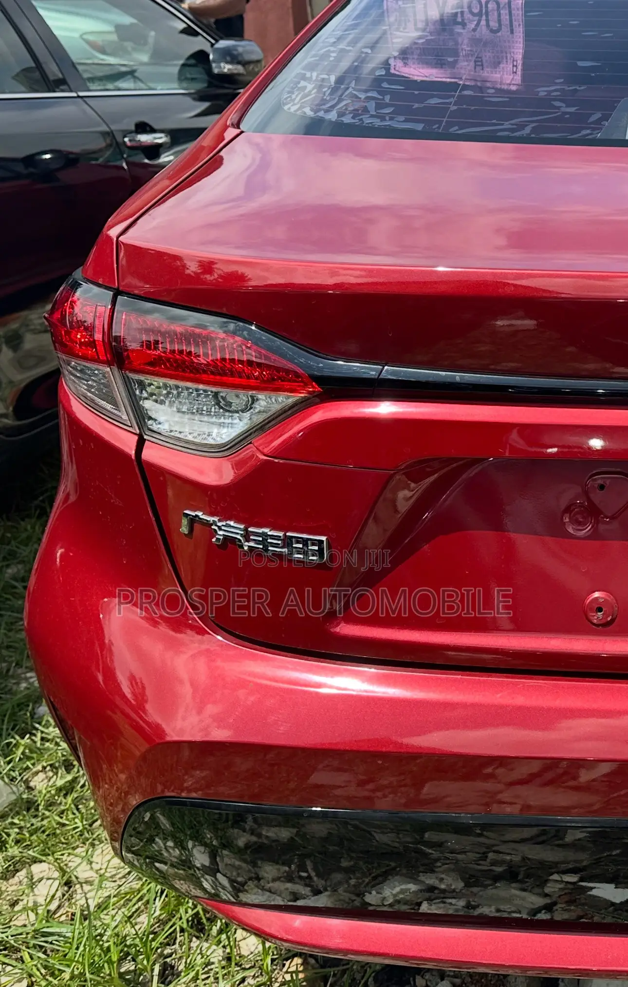 Toyota Corolla LE 2020 Red