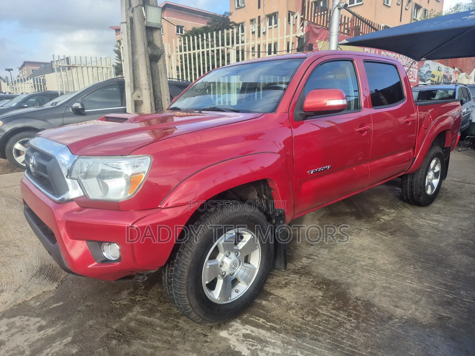 Toyota Tacoma V6 4dr Double Cab 4WD 6.1 ft. SB (4.0L 6cyl 5A) 2014 Red