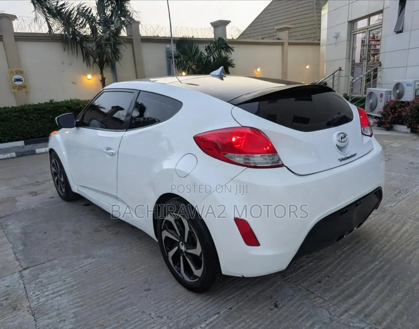 Hyundai Veloster Automatic 2012 White