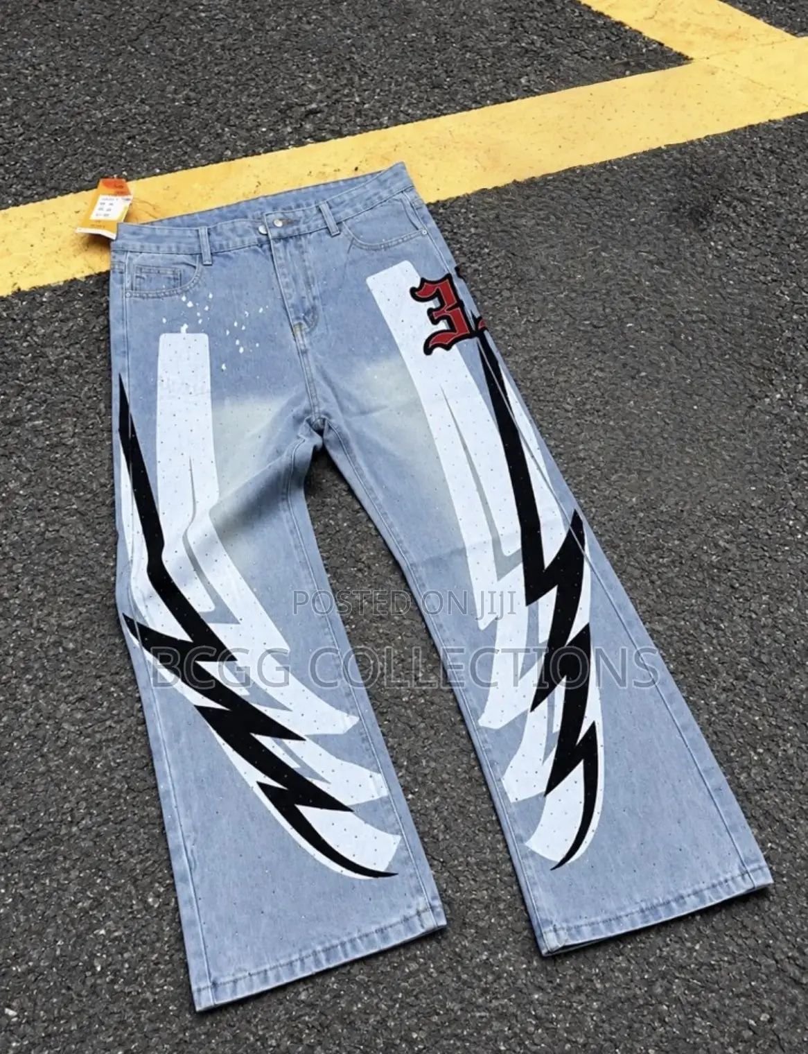 Designer Graphic Wing Print Loose Fit Denim Jeans