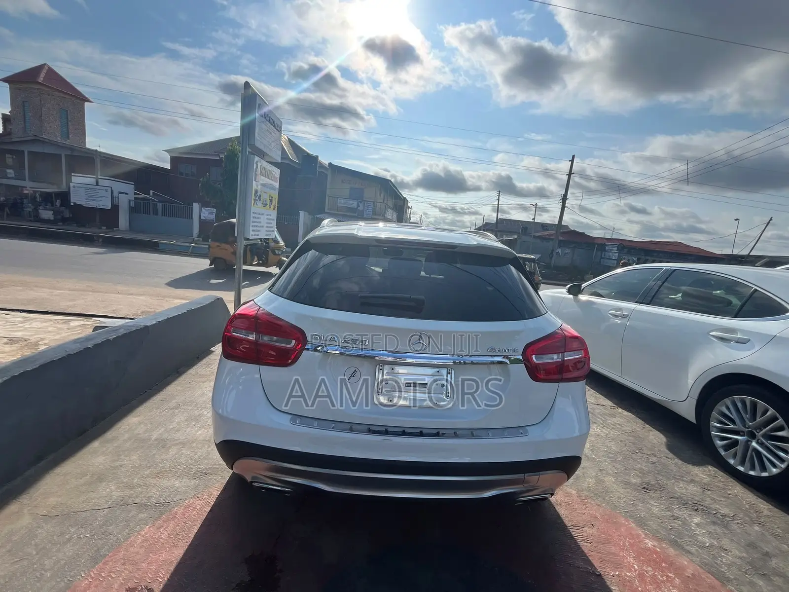 Mercedes-Benz GLA 250 2015 White