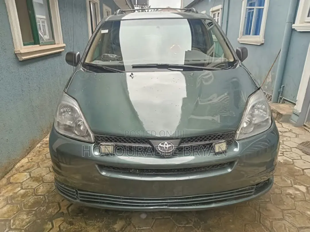 Toyota Sienna 2006 Green