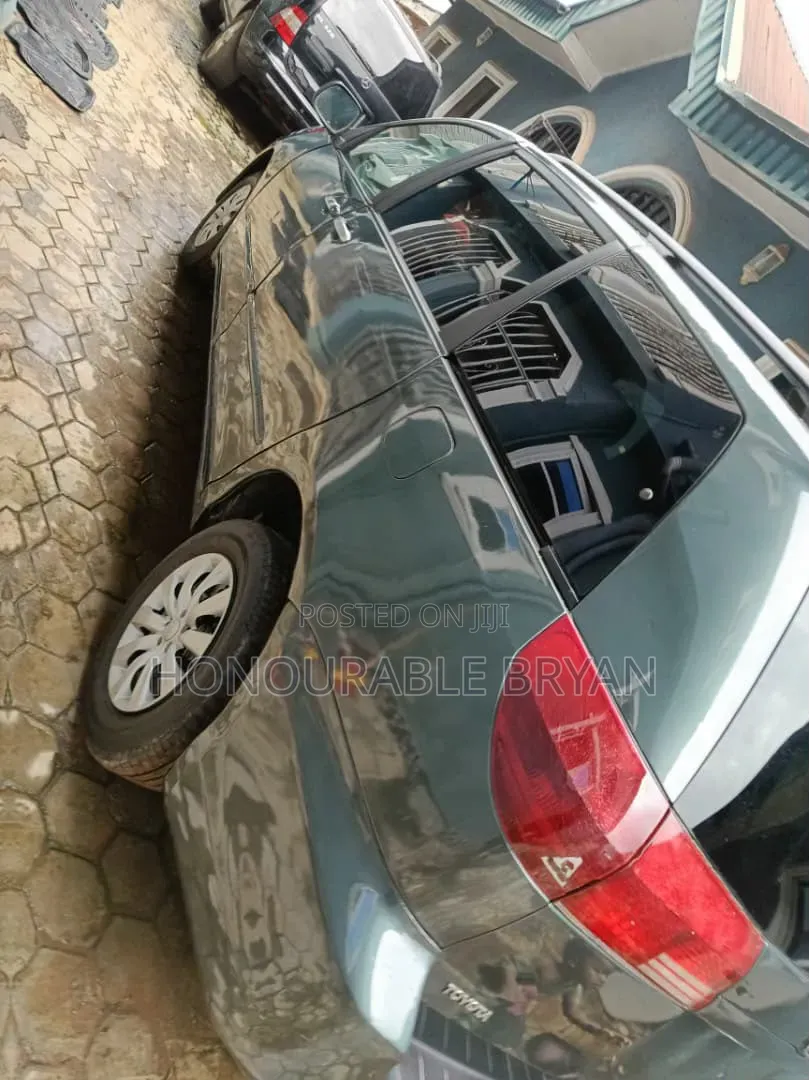Toyota Sienna 2006 Green