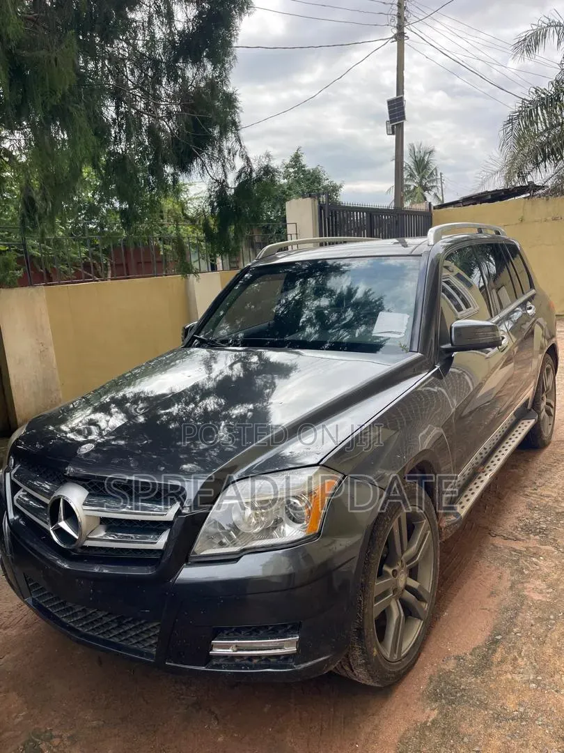 Mercedes-Benz GLK-Class 2010 Gray