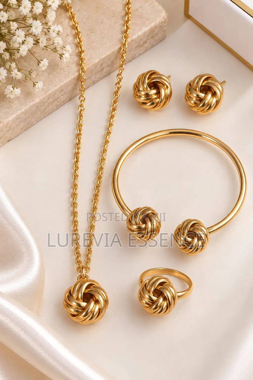 Love Knot Gold Jewelry Set