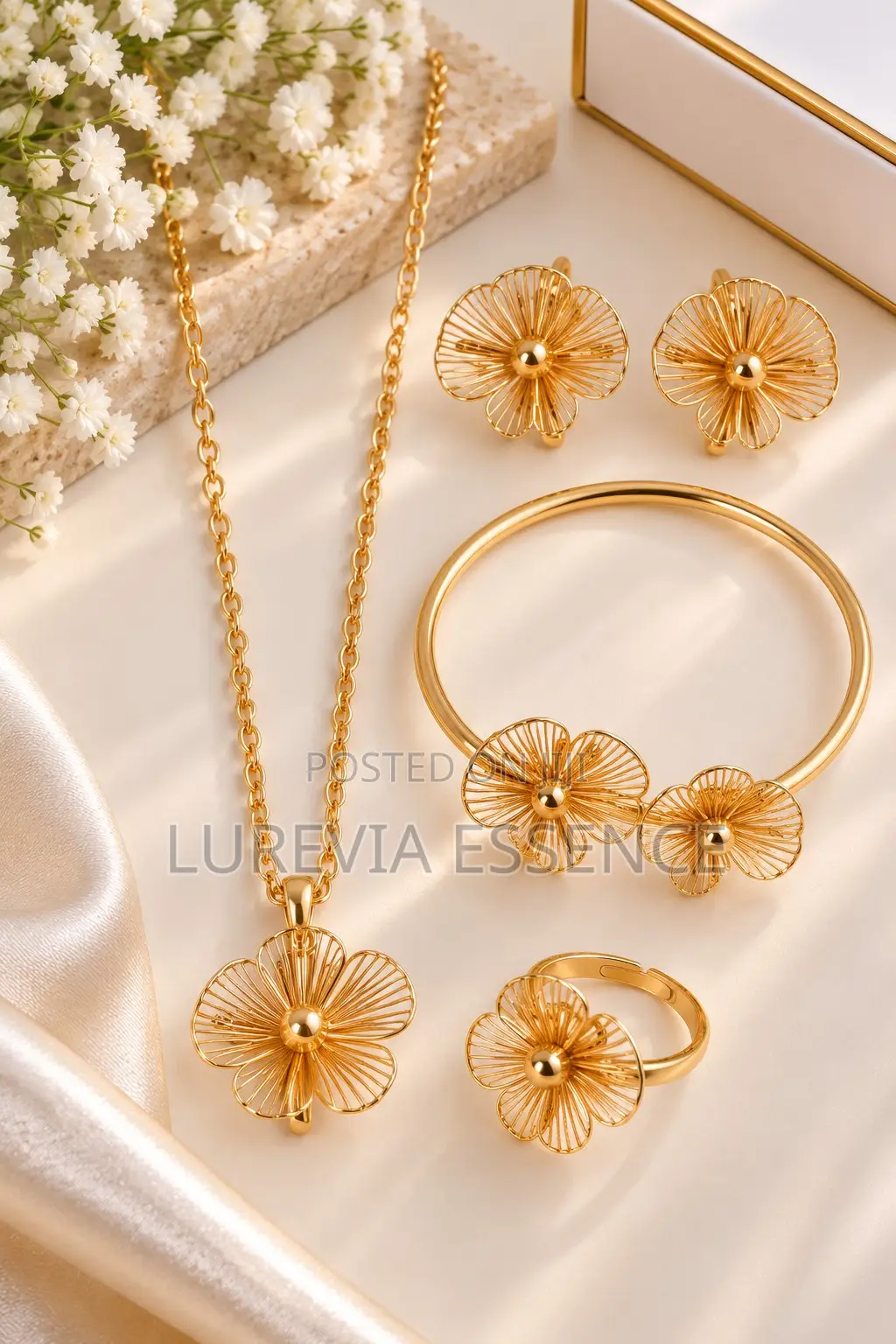 Wired Flower Gold Jewelry Set