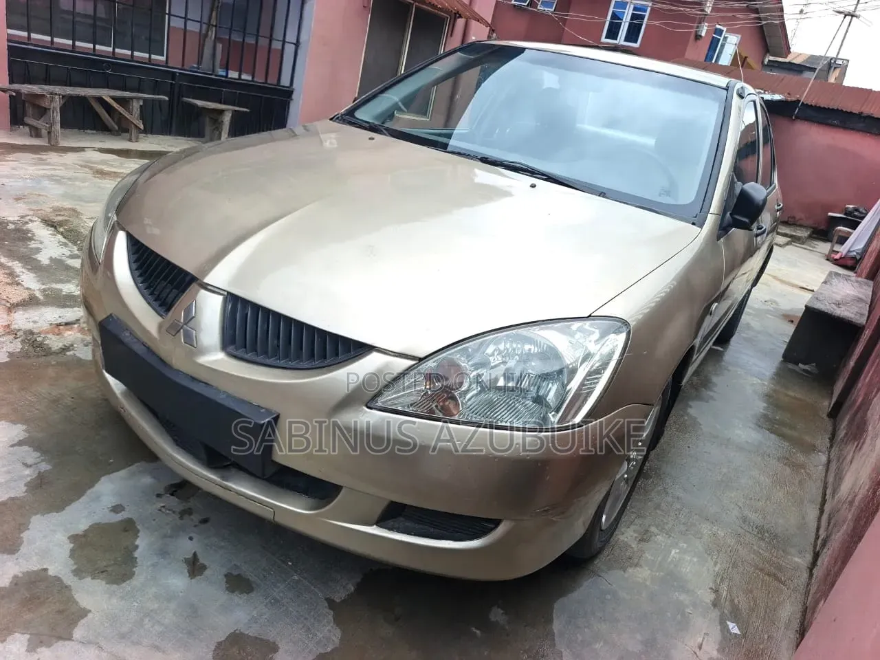 Mitsubishi Lancer 2004 Gold