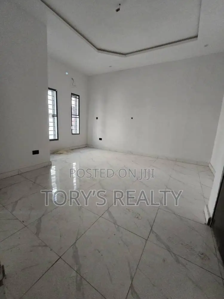 3bdrm Duplex in Abraham Adesanya Estate for sale