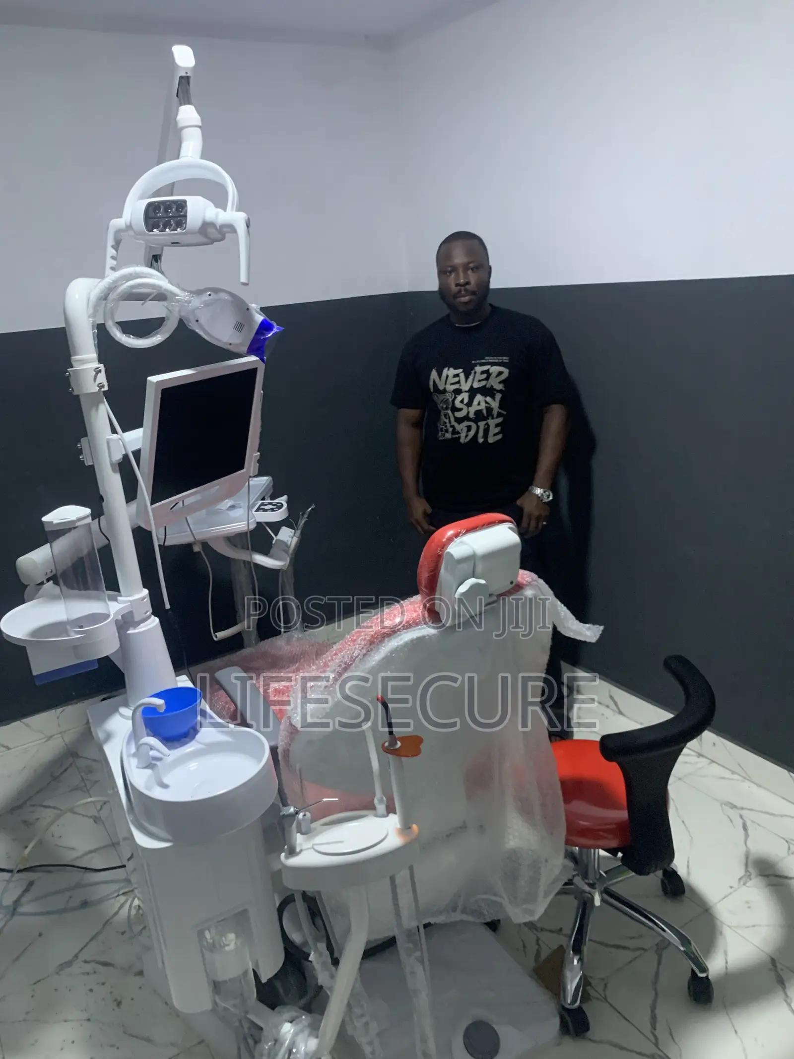 Top Quality Complete Dental Chair With Compressor Monitor