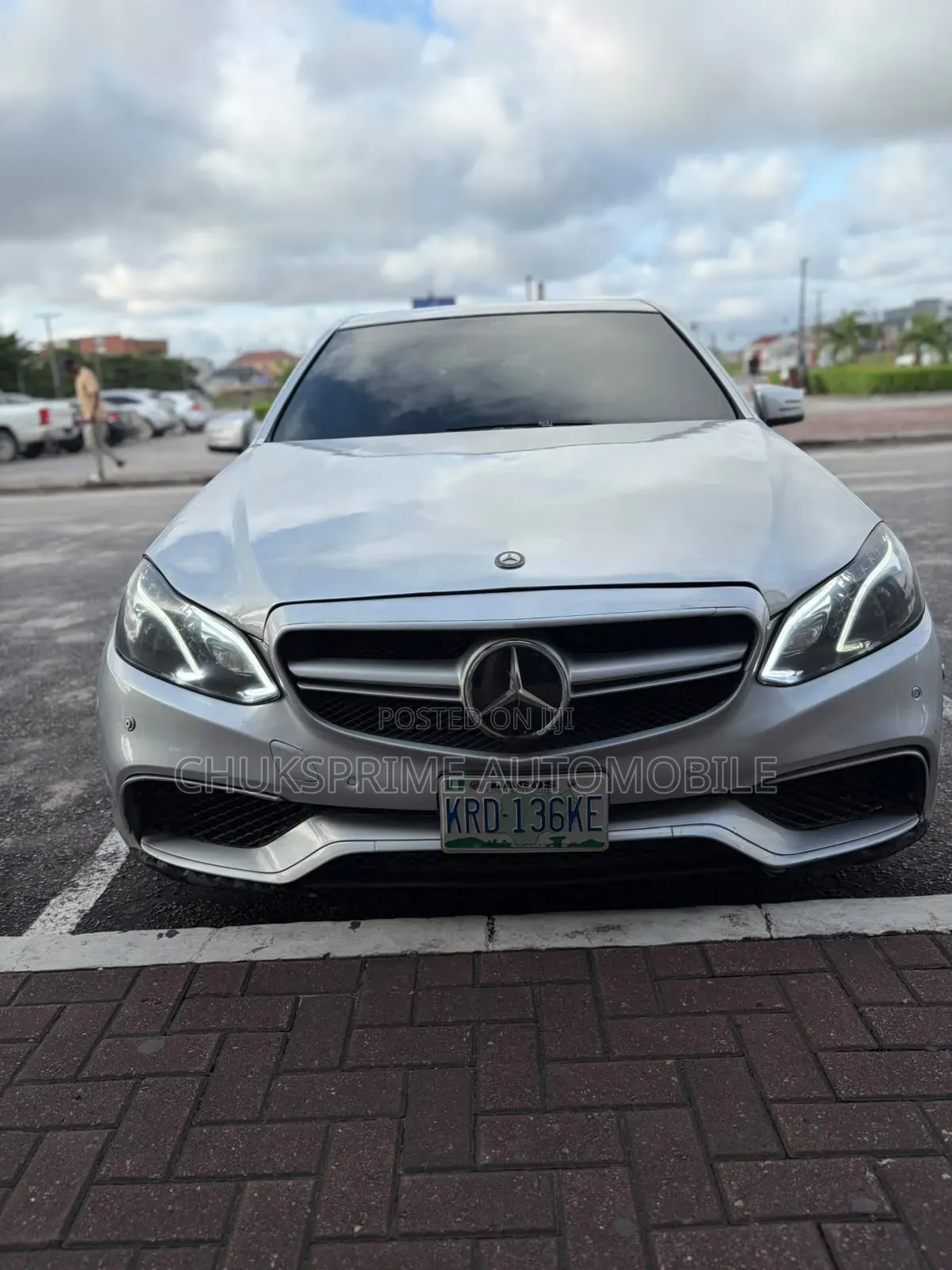 Mercedes-Benz E300 2011 Silver