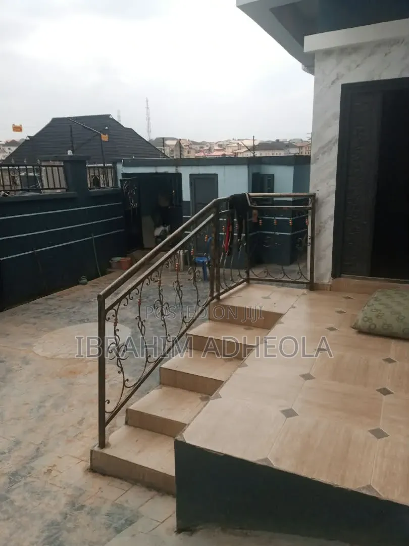 4bdrm Duplex in Olowora, Magodo Isheri for sale