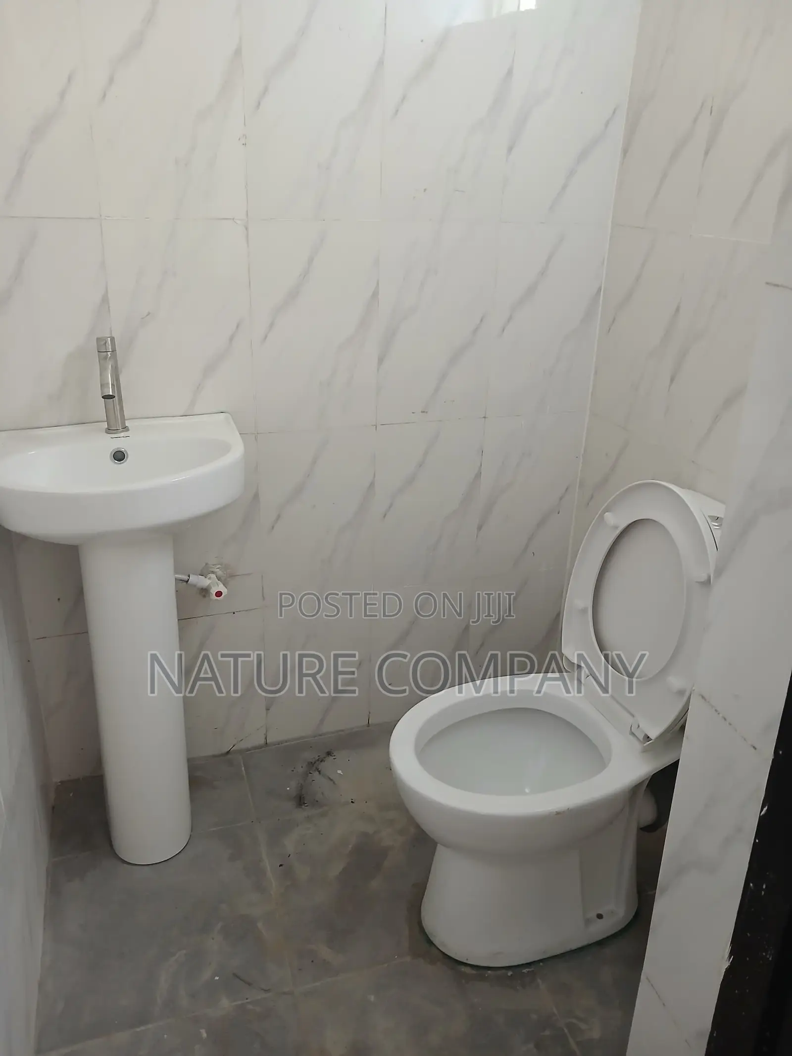 3bdrm Block of Flats in Magodo Isheri for rent