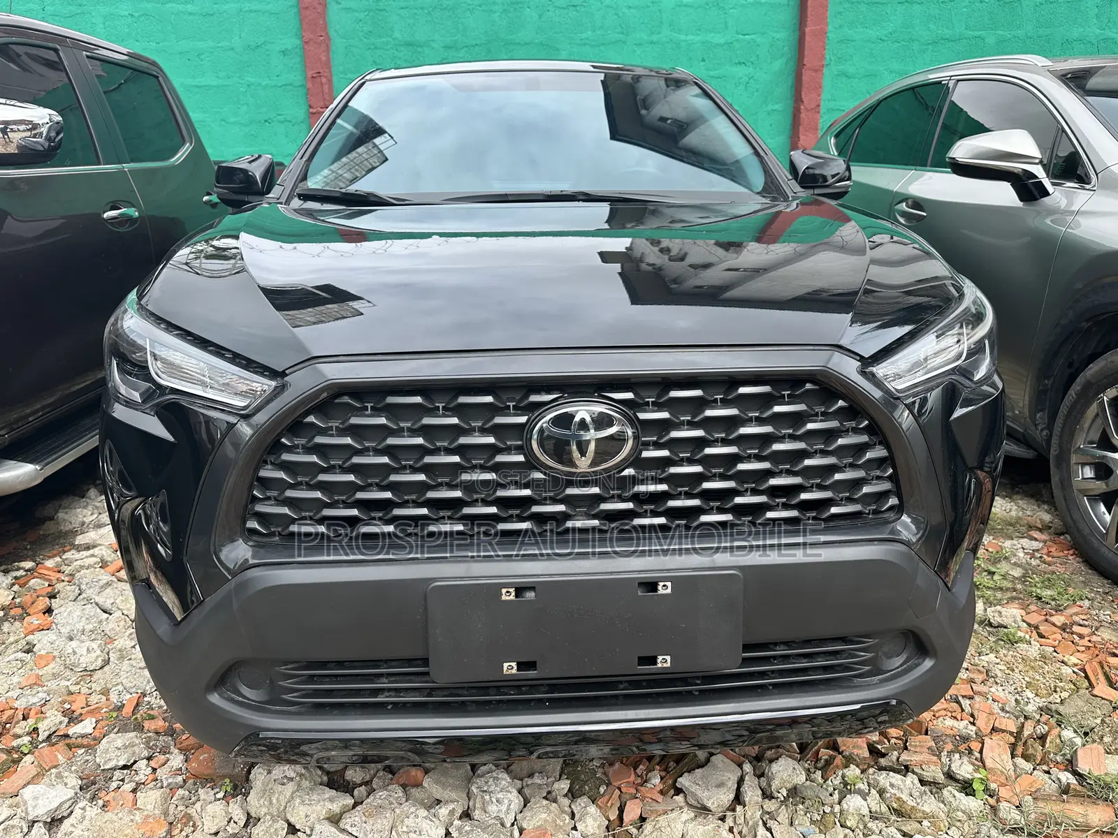 Toyota Frontlander 2.0 Petrol FWD 2023 Black