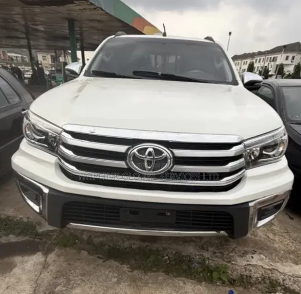 Toyota Hilux Revo Smart Cab Deisel 2.4 AWD 2020 White
