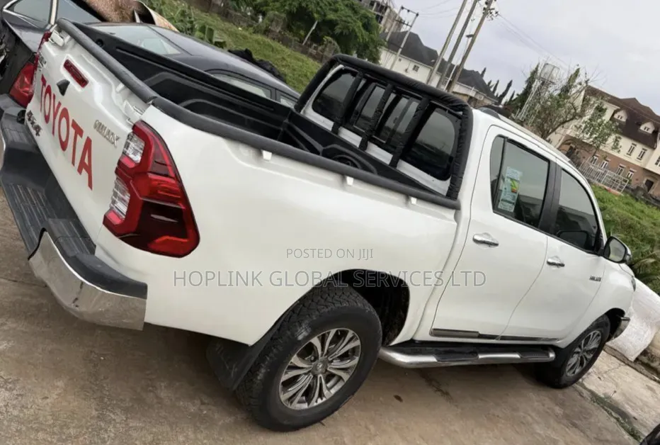 Toyota Hilux Revo Smart Cab Deisel 2.4 AWD 2020 White