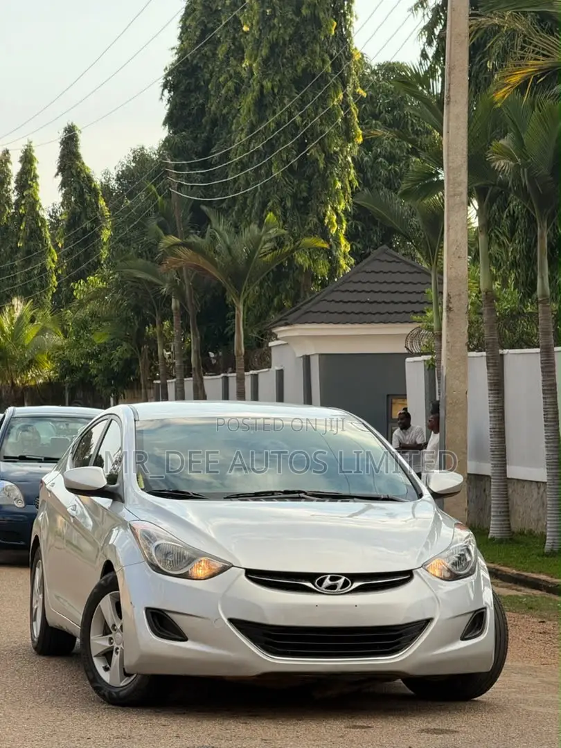 Hyundai Elantra 2013 Silver