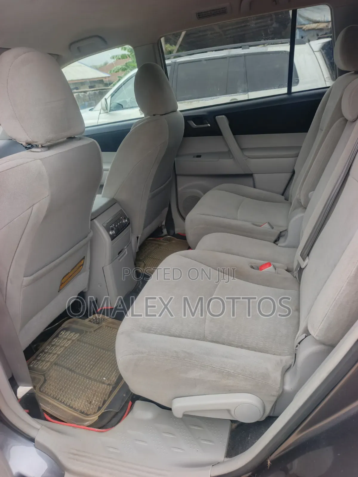 Toyota Highlander 3.5L 4WD 2013 Gray