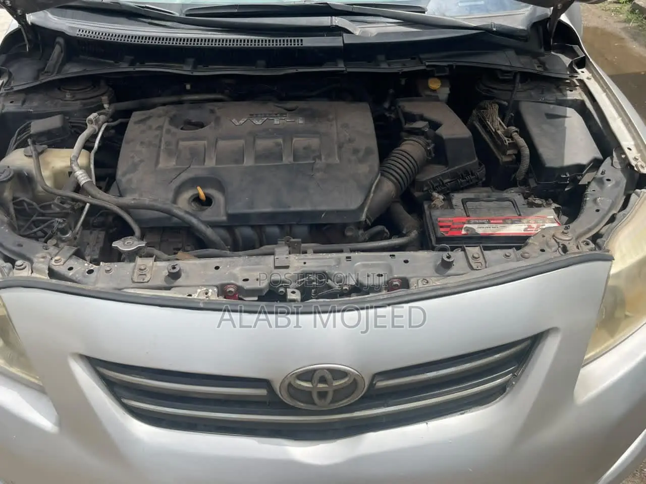 Toyota Corolla LE 4dr Sedan (1.8L 4cyl 4A) 2010 Silver