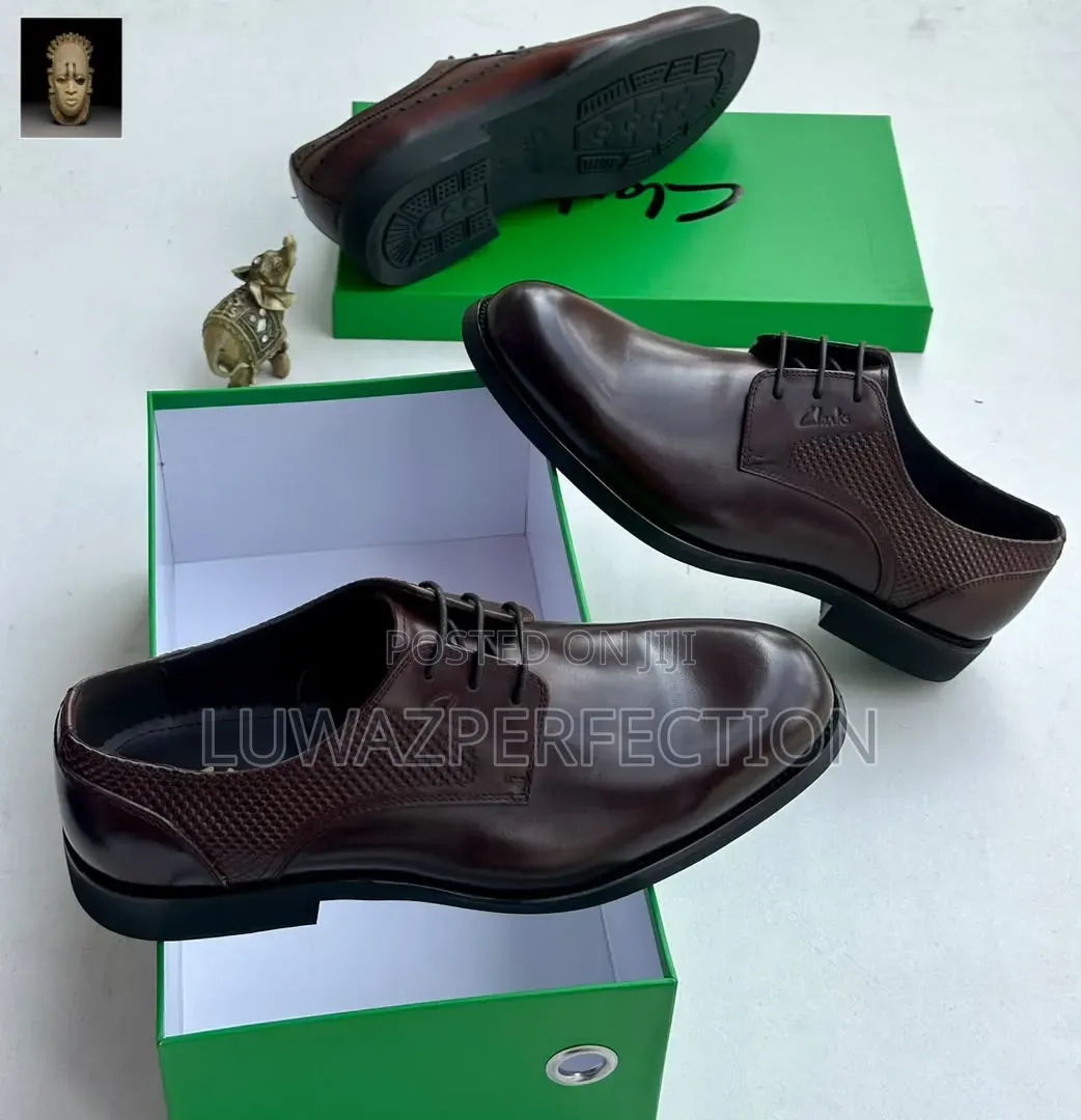 CLARK Shoe's
